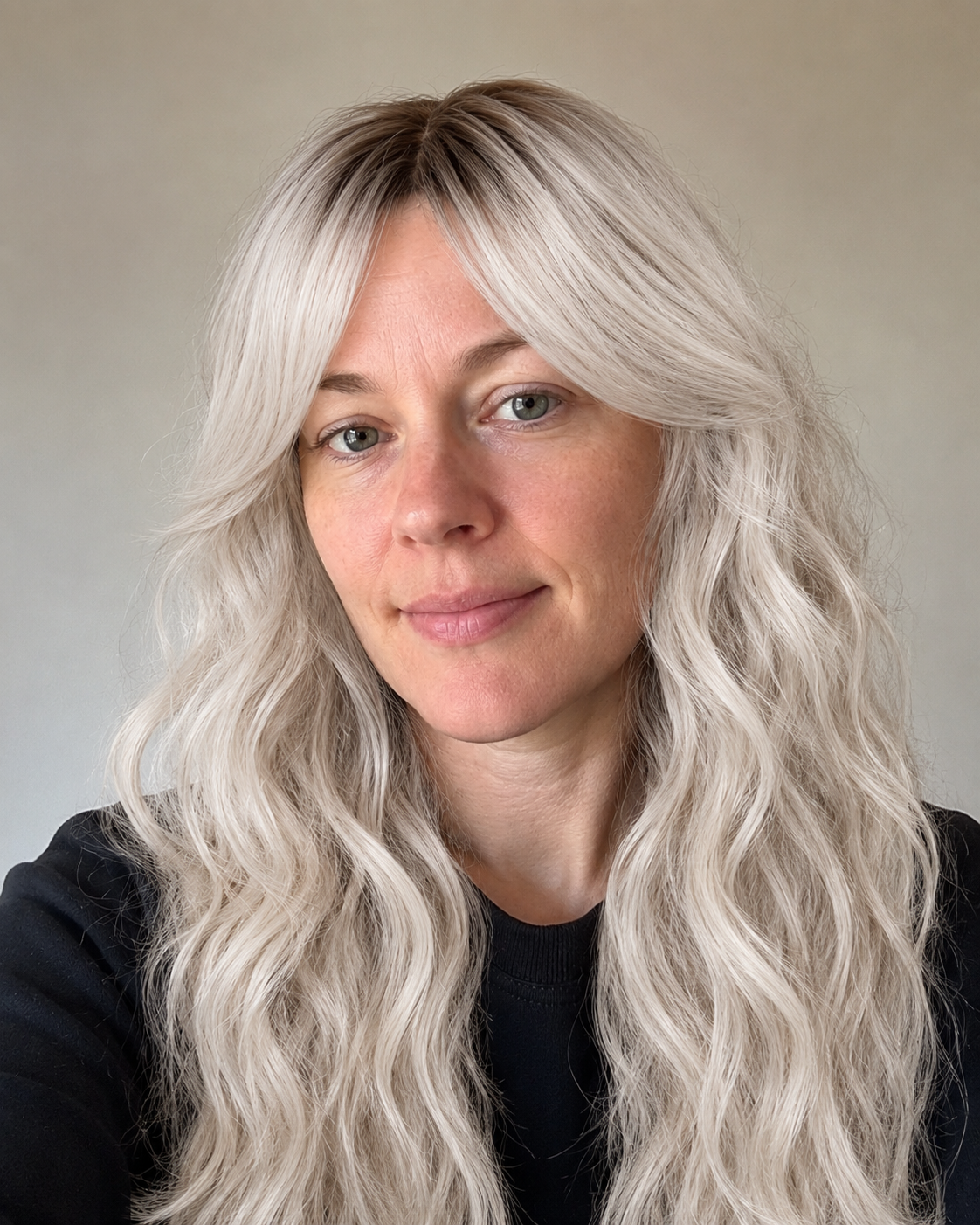 AURELLA — 24" Long Curly Fashion Wig with Bangs - 4 Shades